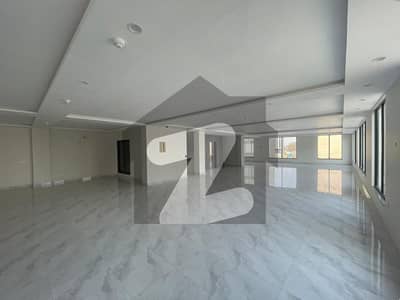 4 MARLA COMMERCIAL FLOOR IS AVAILABLE IN DHA TOP LOCATION FOR COMMERCIAL PURPOSE.