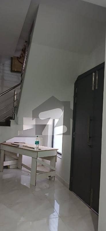 بحریہ انکلیو - سیکٹر ایچ بحریہ انکلیو,بحریہ ٹاؤن,اسلام آباد میں 1 کمرے کا 5 مرلہ زیریں پورشن 40.0 ہزار میں کرایہ پر دستیاب ہے۔