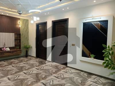 پنجاب کوآپریٹو ہاؤسنگ سوسائٹی لاہور میں 5 کمروں کا 13 مرلہ مکان 5.25 کروڑ میں برائے فروخت۔ پنجاب کوآپریٹو ہاؤسنگ سوسائٹی لاہور میں 5 کمروں کا 13 مرلہ مکان 5.25 کروڑ میں برائے فروخت۔