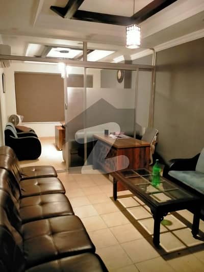 ایف ۔ 11 اسلام آباد میں 1 کمرے کا 2 مرلہ دفتر 30.0 ہزار میں کرایہ پر دستیاب ہے۔