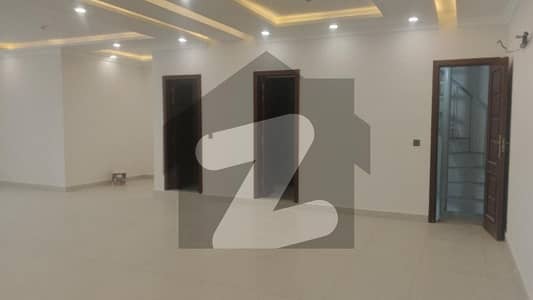 4 Marla 3rd Floor Office Available For Rent Excellent Location