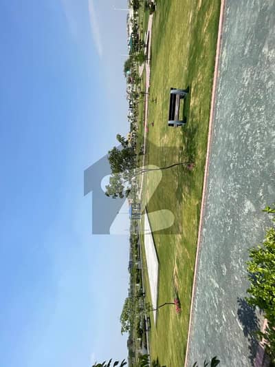 ڈی ایچ اے فیز 7 - بلاک وی فیز 7,ڈیفنس (ڈی ایچ اے),لاہور میں 2 کنال رہائشی پلاٹ 5.5 کروڑ میں برائے فروخت۔