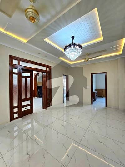 جی ۔ 13 اسلام آباد میں 2 کمروں کا 7 مرلہ بالائی پورشن 90.0 ہزار میں کرایہ پر دستیاب ہے۔