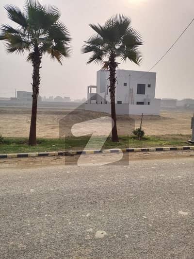 1 Kanal Plot 14 month instalment for sale in Paragon city