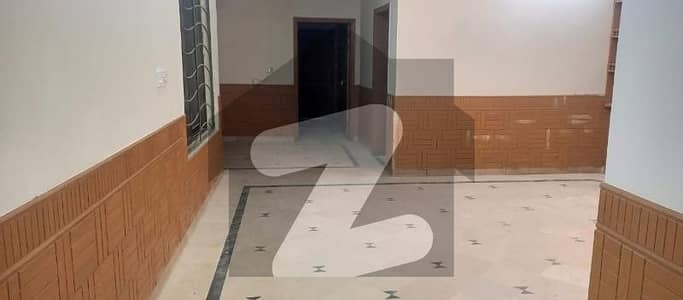 ای ۔ 11/1 ای ۔ 11,اسلام آباد میں 3 کمروں کا 14 مرلہ زیریں پورشن 1.4 لاکھ میں کرایہ پر دستیاب ہے۔