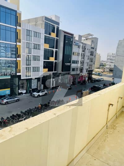 ڈی ایچ اے فیز 8 ڈی ایچ اے ڈیفینس,کراچی میں 3 کمروں کا 5 مرلہ فلیٹ 1.5 لاکھ میں کرایہ پر دستیاب ہے۔