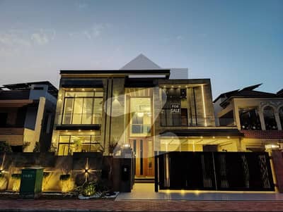 Brand New Luxurious Designer 16 Marla Owner-Built Modern House Available for Sale in Bahria Town, Lahore Brand New Luxurious Designer 16 Marla Owner-Built Modern House Available for Sale in Bahria Town, Lahore