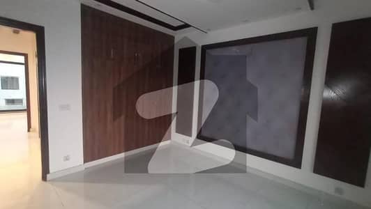 ڈی ایچ اے 9 ٹاؤن ڈیفنس (ڈی ایچ اے),لاہور میں 4 کمروں کا 5 مرلہ مکان 95.0 ہزار میں کرایہ پر دستیاب ہے۔