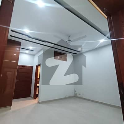 فیصل ٹاؤن فیز 1 فیصل ٹاؤن - ایف ۔ 18,اسلام آباد میں 2 کمروں کا 8 مرلہ زیریں پورشن 70.0 ہزار میں کرایہ پر دستیاب ہے۔