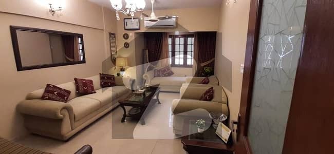 گلشنِ اقبال - بلاک 16 گلشنِ اقبال,گلشنِ اقبال ٹاؤن,کراچی میں 3 کمروں کا 6 مرلہ فلیٹ 2.4 کروڑ میں برائے فروخت۔