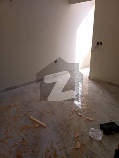 شہید ملت روڈ کراچی میں 5 کمروں کا 6 مرلہ مکان 7.25 کروڑ میں برائے فروخت۔