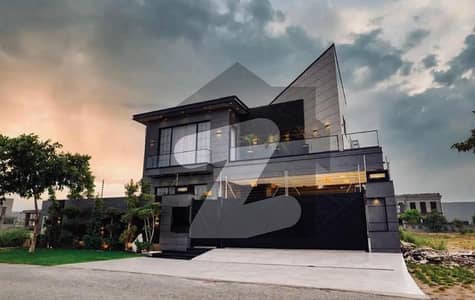 1 KANAL MODERN HOUSE FOR RENT IN DHA PHASE 8