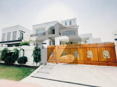 1 KANAL MODERN HOUSE FOR RENT IN DHA PHASE 6