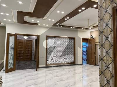 PREMIUM | 500 YARDS BUNGALOW FOR RENT IN DHA PHASE 8