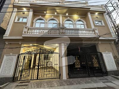 والٹن روڈ لاہور میں 3 کمروں کا 4 مرلہ مکان 2.4 کروڑ میں برائے فروخت۔