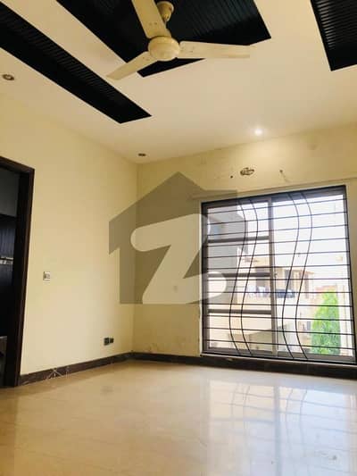 4 Marla 2nd Floor Available For Rent in DHA Phase 1 Block H Lahore 4 Marla 2nd Floor Available For Rent in DHA Phase 1 Block H Lahore