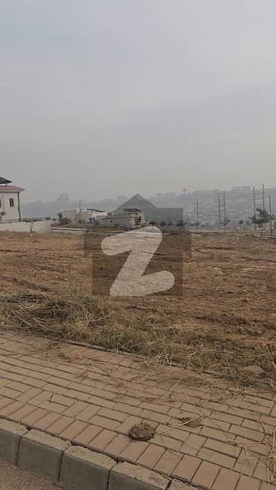 Premium Corner Plot in DHA Phase 4 Sector C