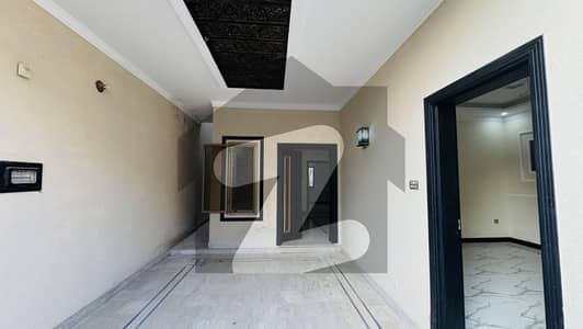 عزیز گارڈن سیالکوٹ میں 4 کمروں کا 6 مرلہ مکان 65.0 ہزار میں کرایہ پر دستیاب ہے۔