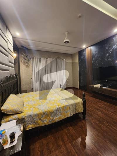 ڈی ایچ اے فیز 6 ڈیفنس (ڈی ایچ اے),لاہور میں 5 کمروں کا 1 کنال مکان 2.6 لاکھ میں کرایہ پر دستیاب ہے۔