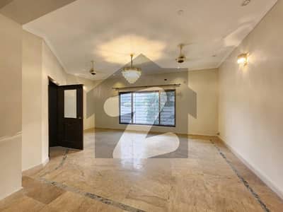 1 Kanal House Available For Sale In Bahria Town Phase 3