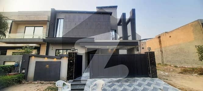 Modern Design 10 Marla House Available For Sale In Paragon City Orchard 1 Block