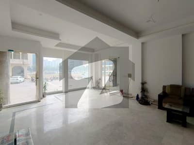 1200 Sq Feet Ground Floor Commercial Space Available For Rent Located In Gulberg Business Square