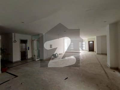 3000 Sq ft Commercial Space Available For Rent Located In Gulberg Business Square