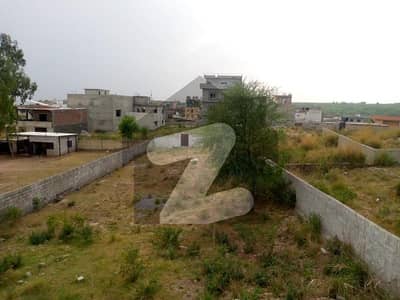 اڈیالہ روڈ راولپنڈی میں 1 کنال کمرشل پلاٹ 5.4 کروڑ میں برائے فروخت۔