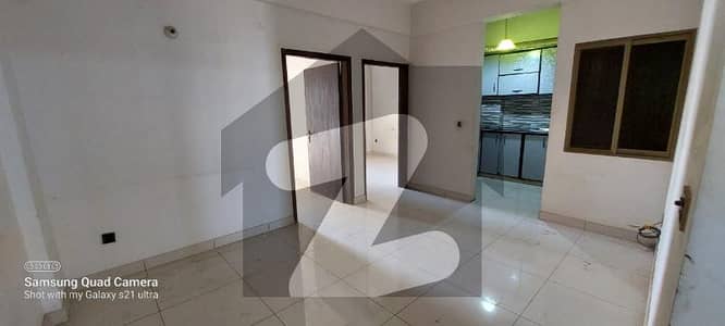 نارتھ ناظم آباد ۔ بلاک این نارتھ ناظم آباد,کراچی میں 3 کمروں کا 6 مرلہ فلیٹ 75.0 ہزار میں کرایہ پر دستیاب ہے۔