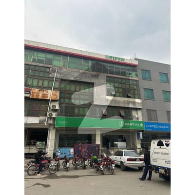 آئی ۔ 8 مرکز آئی ۔ 8,اسلام آباد میں 6 مرلہ دکان 23.0 کروڑ میں برائے فروخت۔