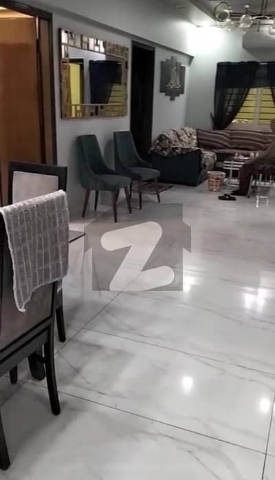 باتھ آئی لینڈ کراچی میں 3 کمروں کا 10 مرلہ فلیٹ 8.0 کروڑ میں برائے فروخت۔