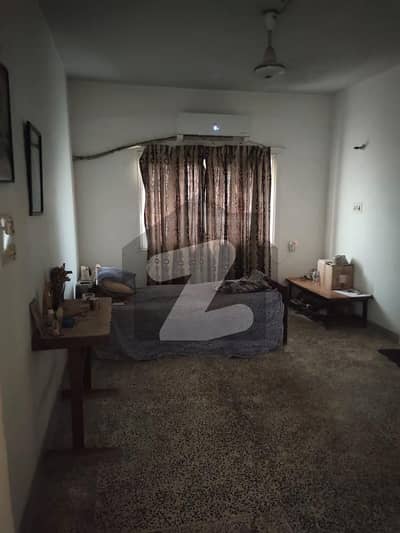 Purely Residential Corner 3 Bed,D,D, Store Room, 4th Top Floor, No Lift, Car Parking, Boundary Wall Project