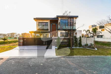 1 Kanal Modern House FOR SALE NOW in DHA Phase 7 Nearby Park and Macdonald