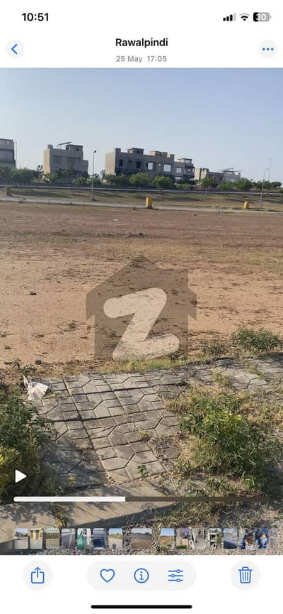 10 M Plot, Closed Street, Near To Main Road. PU Paid 10 M Plot, Closed Street, Near To Main Road. PU Paid