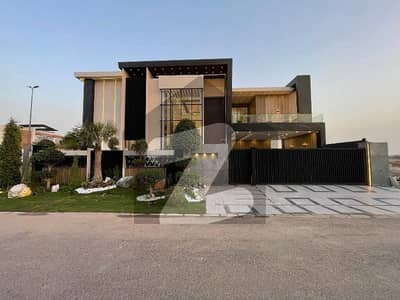 1 Kanal ultra modern a beautiful Design Bungalow For sale