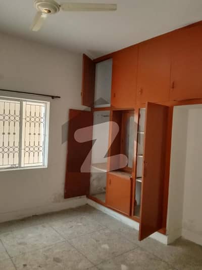 آئی ۔ 10 اسلام آباد میں 1 مرلہ کمرہ 25.0 ہزار میں کرایہ پر دستیاب ہے۔