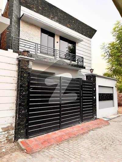 ناردرن بائی پاس ملتان میں 4 کمروں کا 6 مرلہ مکان 1.3 کروڑ میں برائے فروخت۔