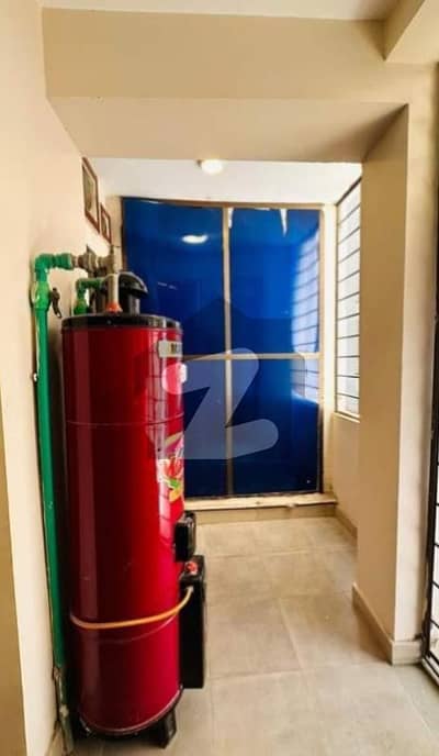 Spacious Flat Is Available In Askari 5 - Sector J For Sale