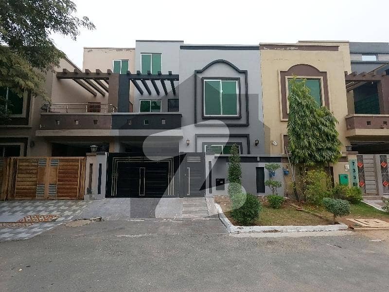 House Of 5 Marla Available For sale In Bahria Town - Block BB House Of 5 Marla Available For sale In Bahria Town - Block BB