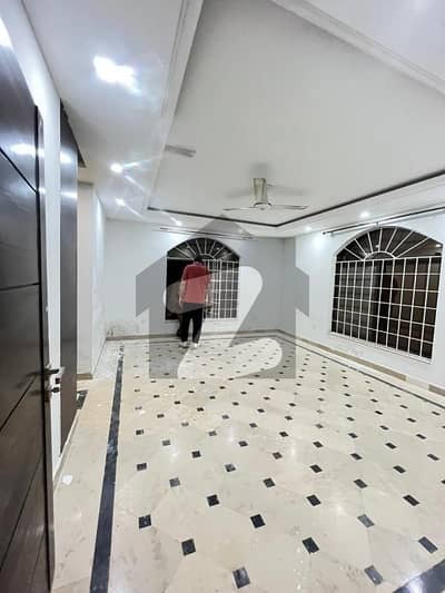 ای ۔ 11 اسلام آباد میں 2 کمروں کا 8 مرلہ زیریں پورشن 90.0 ہزار میں کرایہ پر دستیاب ہے۔