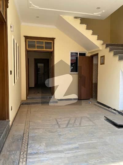 ایچ ۔ 13 اسلام آباد میں 3 کمروں کا 5 مرلہ مکان 1.35 کروڑ میں برائے فروخت۔