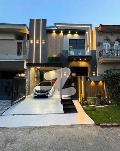 Beautifully Designed 5 Marla Home in DHA 9 Town Move-in Ready