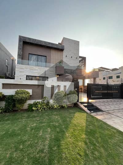 1 Kanal Modren Stunning bungalow phase 7 DHA for sale