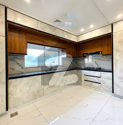 10Marla Brand New House For Sale