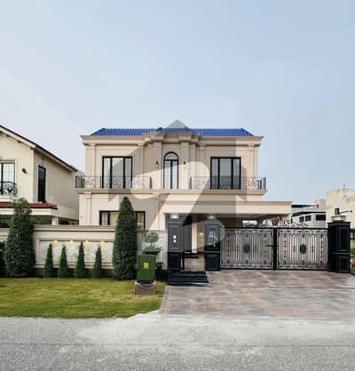 One Kanal Luxurious Bungalow Located Near Park Available For Rent In Dha Phase 6 Lahore