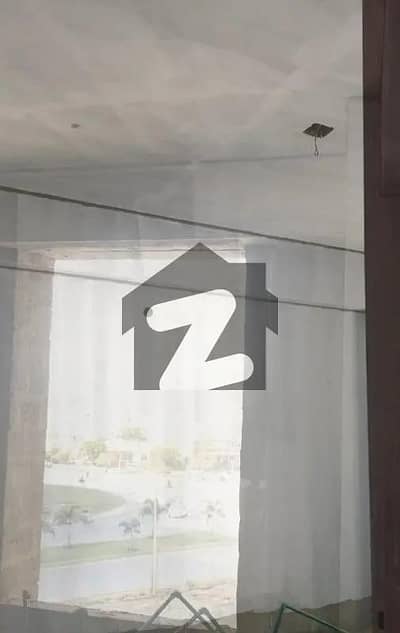 نیا ناظم آباد کراچی میں 3 کمروں کا 8 مرلہ فلیٹ 2.5 کروڑ میں برائے فروخت۔