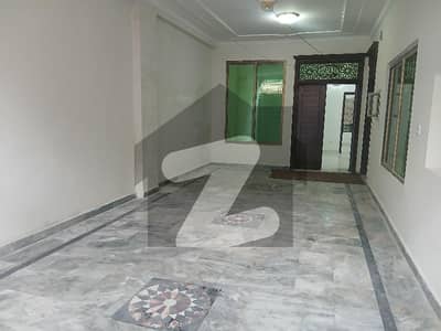 بنی گالہ اسلام آباد میں 2 کمروں کا 10 مرلہ زیریں پورشن 55.0 ہزار میں کرایہ پر دستیاب ہے۔