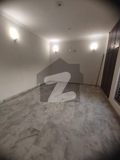 ای ایم ای سوسائٹی لاہور میں 3 کمروں کا 1 کنال زیریں پورشن 1.2 لاکھ میں کرایہ پر دستیاب ہے۔