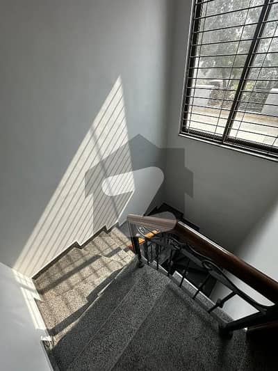 ڈی ایچ اے فیز 1 - بلاک کے فیز 1,ڈیفنس (ڈی ایچ اے),لاہور میں 4 کمروں کا 1 کنال مکان 2.35 لاکھ میں کرایہ پر دستیاب ہے۔