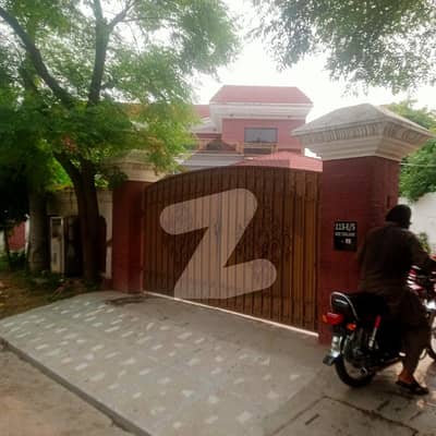 ماڈل ٹاؤن لاہور میں 5 کمروں کا 1 کنال مکان 16.0 کروڑ میں برائے فروخت۔